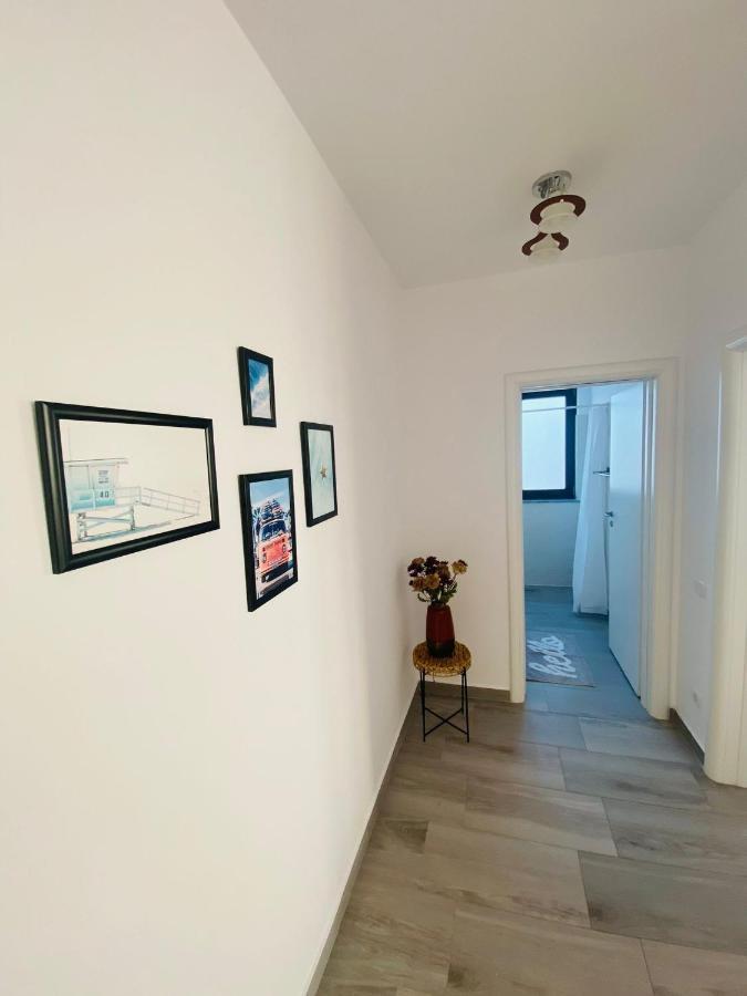 Soho Apartment - City View With Rooftop Garden Bucharest Exterior photo